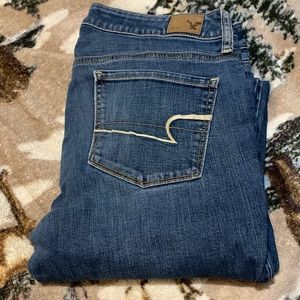 American Eagle skinny jeans size 8 super scratch